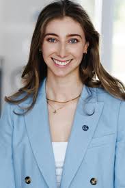 On our most recent AvTalk, Katherine Moloney, pilot and founder of  Elevate(her) Aviation, joins us to talk about the group's efforts dedicated  to improving the percentage of women in jobs in aviation—and