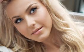 In 2008, about four years after premiering on the tv dancing competition, hough released her first country album and started making her way into the film industry.that's not to say she gave up dancing, though. Hd Wallpaper Julianne Hough Hair Beauty Portrait Women Young Adult Wallpaper Flare