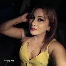 Vecinos! Les comparto unas de mis películas bien originales para que vean  con su pareja este 14 de febrero ❤ ¿Cuál van a ver? Voten