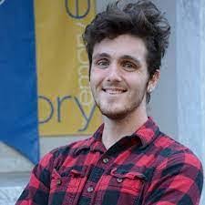 Ian Burr's Instagram, Twitter & Facebook