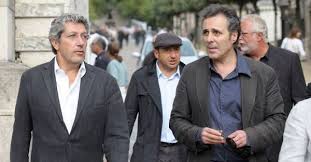 Le jeune acteur (né en 1998), qui y incarne un adolescent esseulé, a notamment été interrogé sur sa défunte mère, marie trintignant. Au Pere Lachaise Un Adieu En Musique A Alain Corneau Le Point