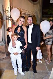 Vinicius martinez o pai ta on. Vinicius Martinez Escreveu Livro Sobre Paternidade Ao Descobrir Gravidez De Carol Dantas Purepeople