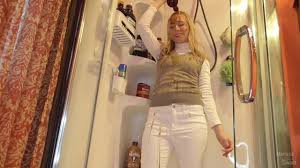 Marissa Sweets First Time Sploshing Gets Wet And Messy