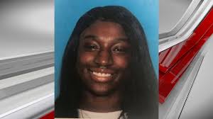 Lindsey Wade Beebe (@lindswad)