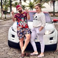 Casal Canalha: quem são os youtubers que tiveram até sex toys furtados