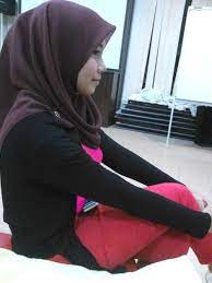 Pin Pada Tudung Cantik