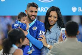 La respuesta fulminante de karina sobre qué característica comparten el polaco y el kun agüero: Man City Star Riyad Mahrez Ist Dating Rhoc Star Dawn Ward S Tochter Taylor Nach Der Trennung Von Ehefrau Aktuelle Boulevard Nachrichten Und Fotogalerien Zu Stars Sternchen