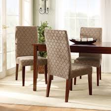 Dining Room Chair Covers With Wooden Table And Carpet Gepolsterte Esszimmerstuhle Stuhlbezuge Esszimmerstuhle Leder
