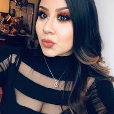 Kayla Rossman's Instagram, Twitter & Facebook