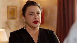 La notte nel cuore su Canale 5, anticipazioni del 4 novembre: Cihan in  carcere, Hikmet si allea con Halil