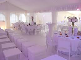 Le type de salle donne aussi le ton de ce que sera la fête de mariage. Chateau Loiret Gy Les Nonains 45220 Event Collection