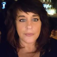 Stephanie Petz's Instagram, Twitter & Facebook