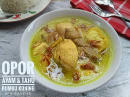 Ayam bumbu kuning bisa jadi pilihan yang pas sekaligus praktis. Opor Ayam Tahu Bumbu Kuning By Nia Bayens