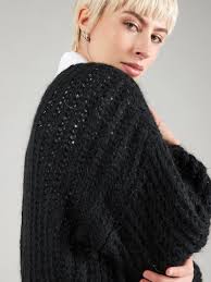 Noella Svetr 'Joseph' (Černá)