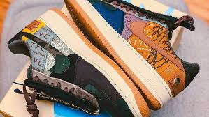 After a year of sneaker world dominance, nike is adding a twist to their latest collaborative af 1 with cactus jack. The Travis Scott X Nike Air Force 1 Cactus Jack Comes With A Custom Box The Sole Supplier