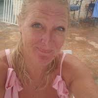 Michelle Midgley's Instagram, Twitter & Facebook