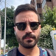 Hector Badillo's Instagram, Twitter & Facebook