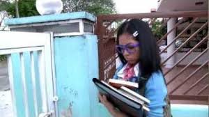 Selain daripada sweet qismina dan afieq shazwan sebagai pelakon utama, dua lagi watak yang turut menyerikan lagi drama tersebut ialah hujan dan diana yang dilakonkan oleh. Elly Dan Epit Musim 1 Descarga Gratuita De Mp3 Elly Dan Epit Musim 1 A 320kbps