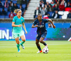 Algumas saídas são consideradas certas, como as de edinson cavani, thomas meunier e layvin kurzawa. Paris Saint Germain Anuncia Prorrogacao Do Contrato De Formiga Ate 2018 Jovem Pan