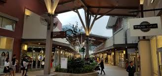 Free self parking is free for guests, and you can enjoy a meal in one of the 2 coffee shops/cafés. Genting Highlands Premium Outlets Ao Architects