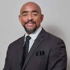 Lcdo. Iván R. Ayala Cruz added...