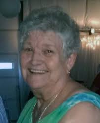 Evelyn Bench's Instagram, Twitter & Facebook