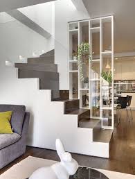 1001 Idees Gain De Place Pour Une Separation De Piece Sans Percage En 2020 Comment Decorer Son Appartement Idees Escalier Deco Maison