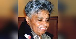 Rosie Samuels's Instagram, Twitter & Facebook