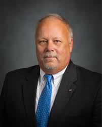 Bruce Knox's Instagram, Twitter & Facebook