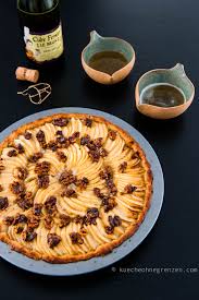 Neben all dem guten was er sonst noch so mit sich bringt, nämlich die vielen vitamine und mineralstoffe. Apfel Cidre Kuchen Mit Karamellisierten Walnussen Kuche Ohne Grenzen