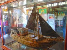 Perahu canggih pun mereka belum paham. Tukang Ulung Perahu Tradisional