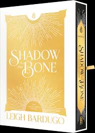 These stories are like bardugo's precisely because they're full of evil kingdoms, epic quests, and otherworldly creatures that'll. Shadow And Bone Collector S Edition Leigh Bardugo Author