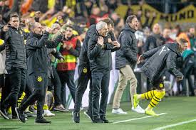 8 others named edin terzic are on linkedin see others named edin terzic add new skills with these courses business acumen for project managers key account management. Edin Terzic Verrat Die Aufgabenverteilung Im Bvb Trainerteam