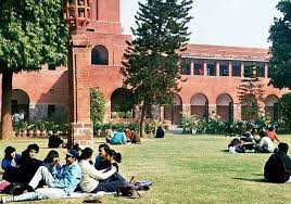 Aiims delhi is ahead of oxford and cambridge for best medical schools in the world. 10 Things You Must Do In Du Indiatv News Blah News India Tv