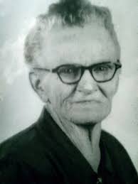 Looney Family History: Last Name Origin & Meaning