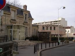 La présente page du commissariat de police d'aubervilliers sur annuaire mairie a été modifiée pour la dernière fois le jeudi 24 septembre 2020 à. Aubervilliers Square Stalingrad Commissariat Rue Bernard Et Mazoyer Document Atlas De L Architecture Et Du Patrimoine