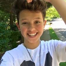 Amy Amigon's Instagram, Twitter & Facebook