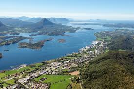 Definition of hustadvika in the definitions.net dictionary. Hustadvika Kommune