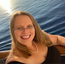 Sarah Jeffrey's Instagram, Twitter & Facebook