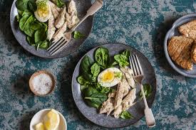 Squamare ed eviscerare il pesce. 3 Ricette Veloci Con Lo Sgombro In Scatoletta Guide Di Cucina