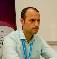 Prof. Dr. Abdullah Durakoğlu, Akademik Akıl sitesinin yazarı.