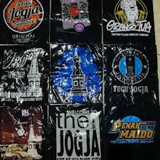 Terletak di jantung kota, stasiun ini berdekatan dengan jalan malioboro. Terjual Kaos Jogja Murah Berkualitas Kaskus