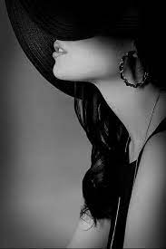 una mujer con sombrero 100 おしゃれまとめの人気アイデア pinterest osamu yoshioka24 ホワイトフォト モノクロフォト ポートレート写真