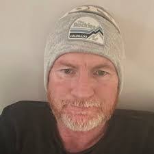 Darryl Parr's Instagram, Twitter & Facebook