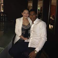Still married to his wife zoila valencia? Nurse Bedded By Manchester United Love Rat Antonio Valencia Says She Has Done Wife A Favour By Exposing Him