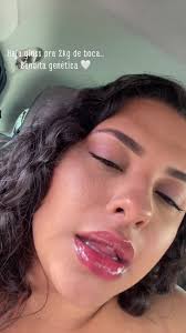 Anna Leal (@annalealll)