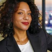 Lisa Stroh's Instagram, Twitter & Facebook