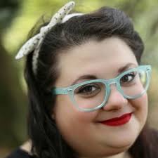 Maggie Ritchie (@Embalmdiggity)