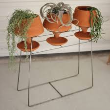 terracotta planter handpicked by justina blakeney now available at jungalow terracotta planter clay pots planters