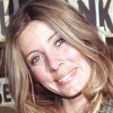 Karen Philipp's Instagram, Twitter & Facebook